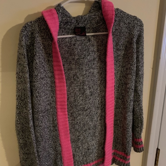 Top - Picture 2 of 2